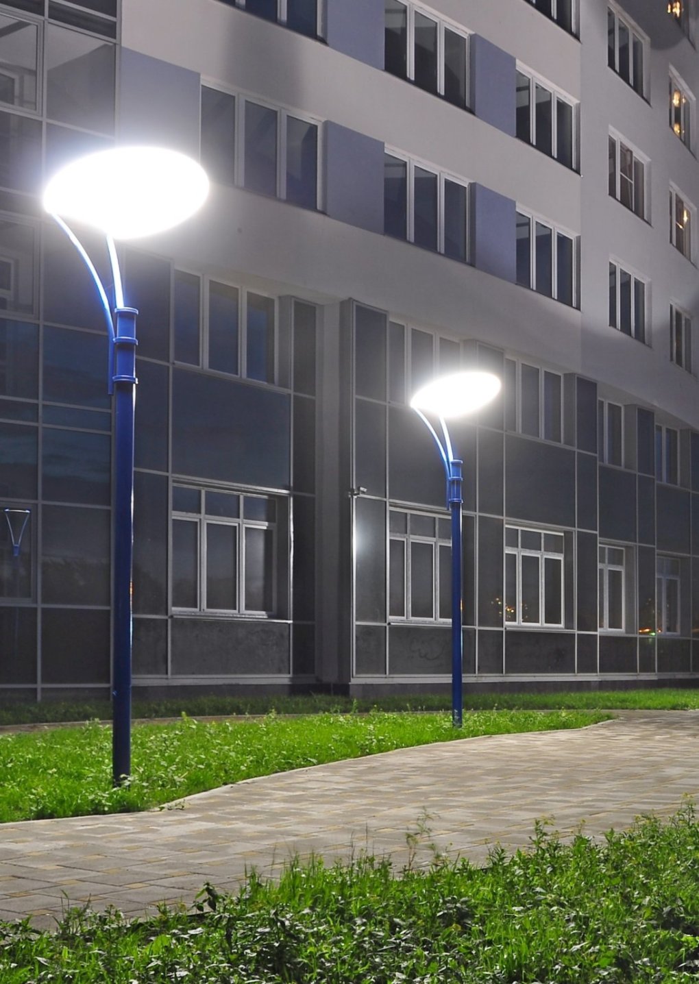 Светодиодный Led фонарь Вуокса в городе
